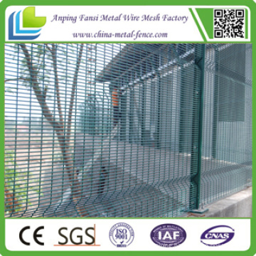 China Supplier 3.297m Width Powder Coating 76.2mm X 12.7mm Clearvu Mesh Welded Panel Fence